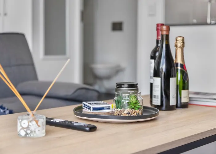 Mountain View Apartment At Woodstock Quarter